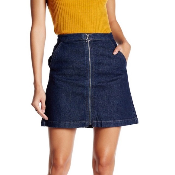 Melrose and Market Denim Front Zip Skirt —Size 31 - Picture 4 of 7